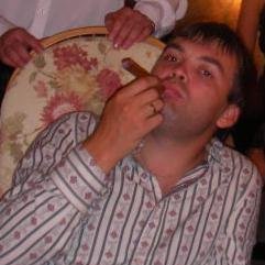 Асканаз, Москва