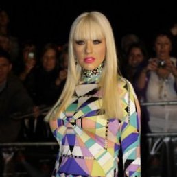 Триша, Москва